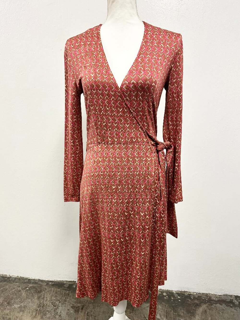 Diane von Furstenberg Vintage Pure Silk Geometric Printed Wrap Dress Size 04